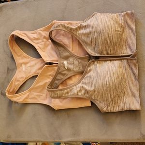 2 Avia Zip front bras XL